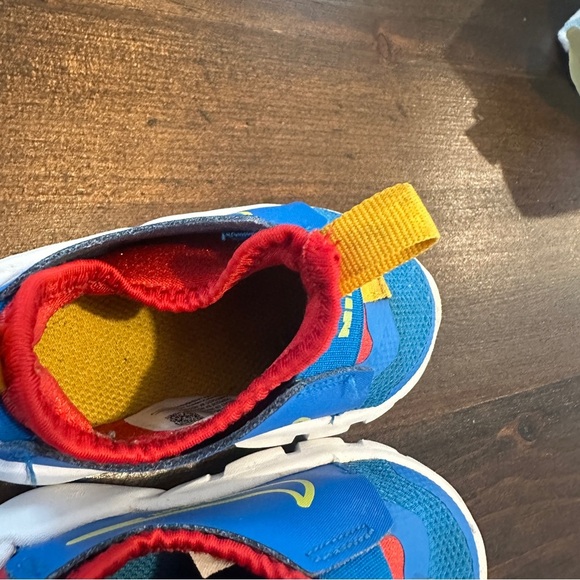 Nike Toddler Baby Flex Runner Blue Yellow Red Pull On Running Shoe Size 5C - Picture 8 of 9